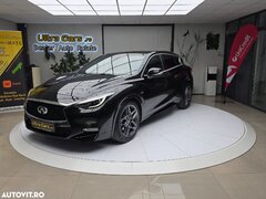 Infiniti Q30